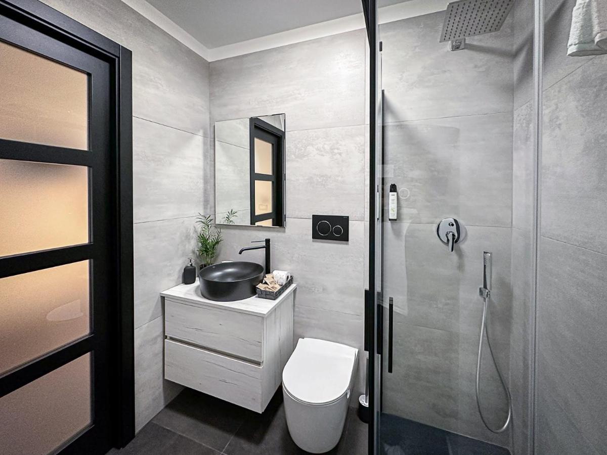 Marbel Suite Adelfia Exterior photo